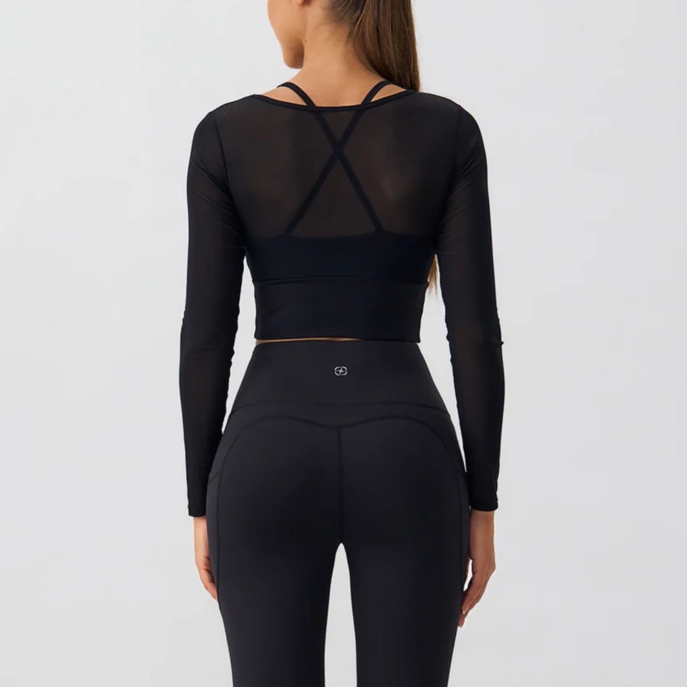 Berlook Activewear Black Cut Out Long Sleeve Top--Light Support - Picture 4 of 7
